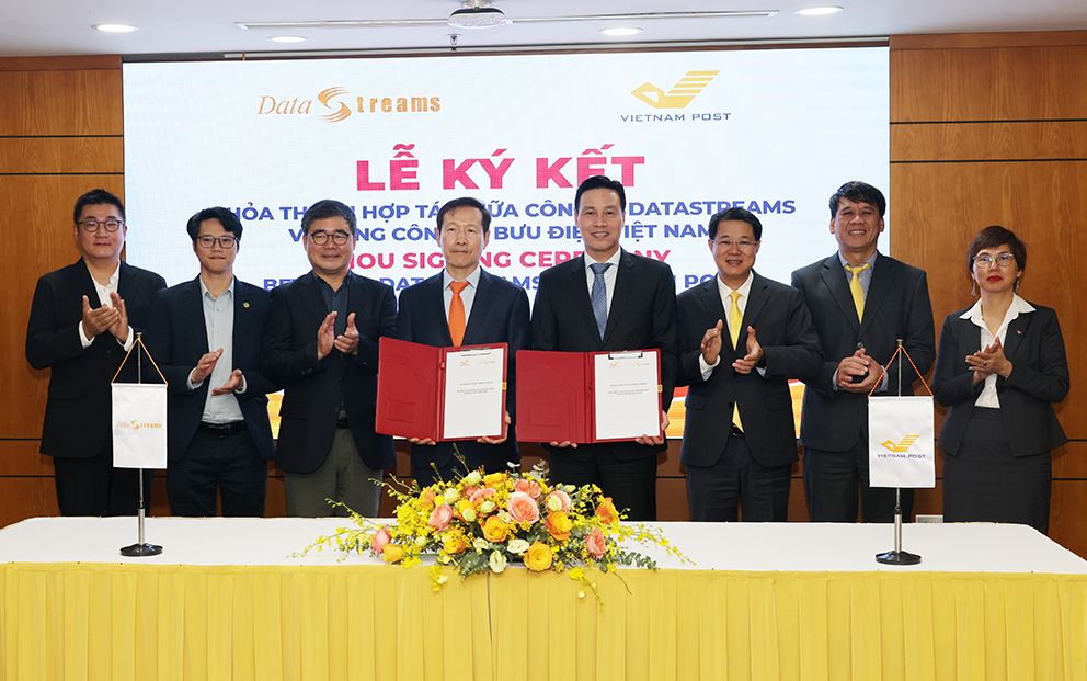 Hợp tác trong lĩnh vực công nghệ dữ liệu nhằm mang lại giá trị cho khách hàng